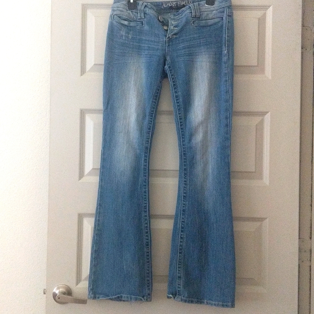 Almost Famous Boot Cut Junior Jeans, Size 9